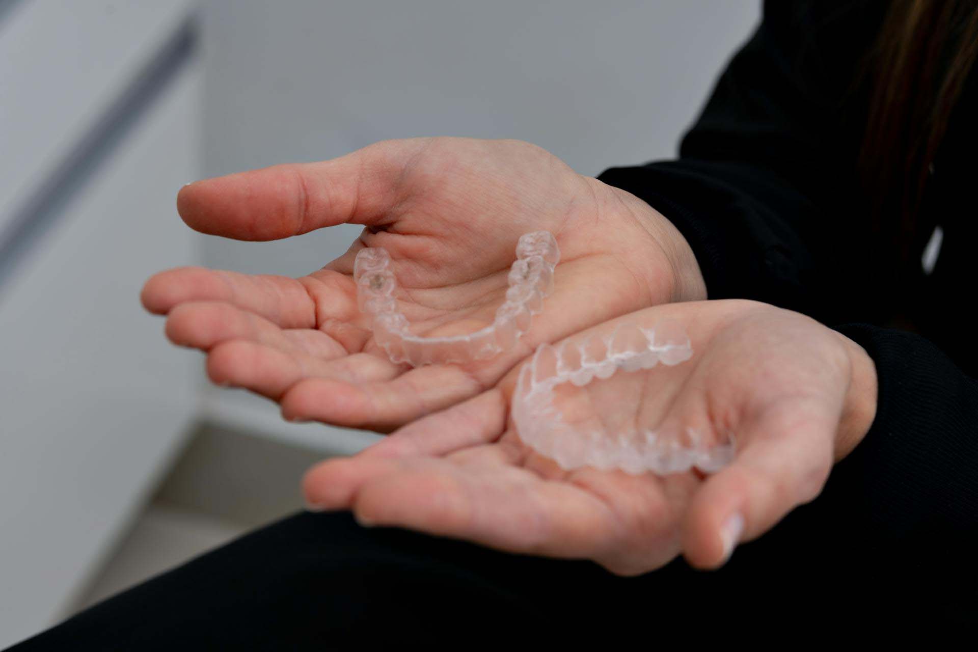 invisalign aparatić za zube 